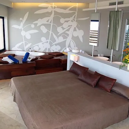 Hotel Ohtels Les Oliveres 4*