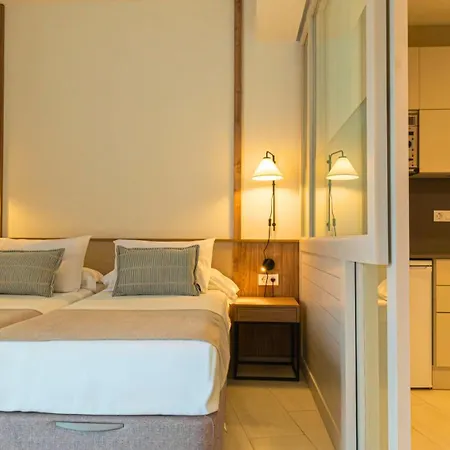 Ohtels Les Oliveres فندق 4*
