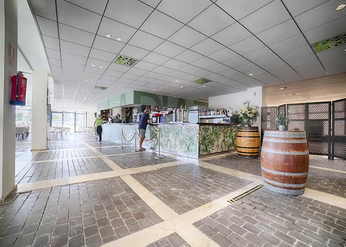 Ohtels Les Oliveres فندق El Perelló