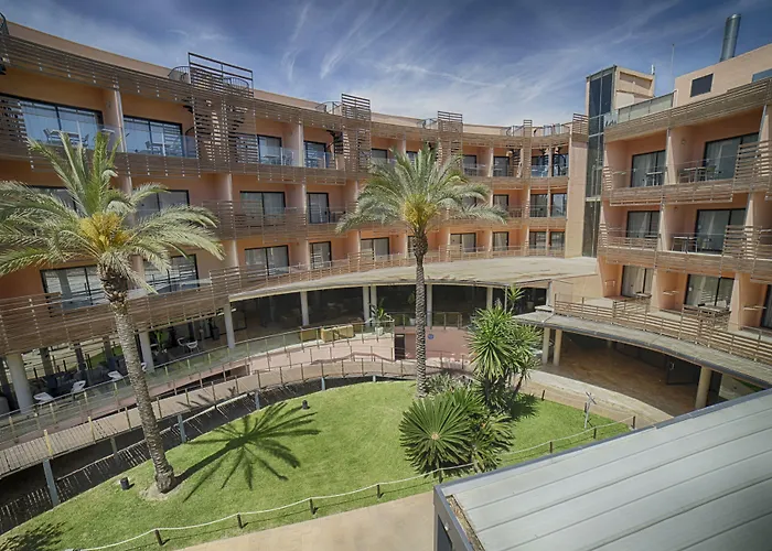 فندق Ohtels Les Oliveres