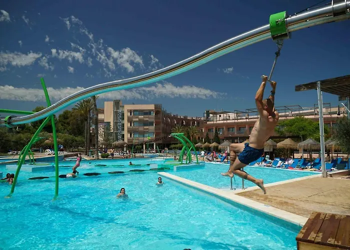 Ohtels Les Oliveres فندق